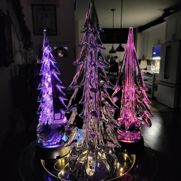 Meet your Posher, Robin - Picture 1 of 1